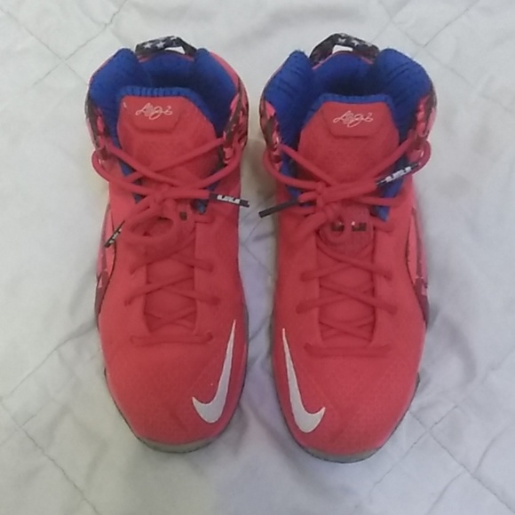 lebron 12 independence day